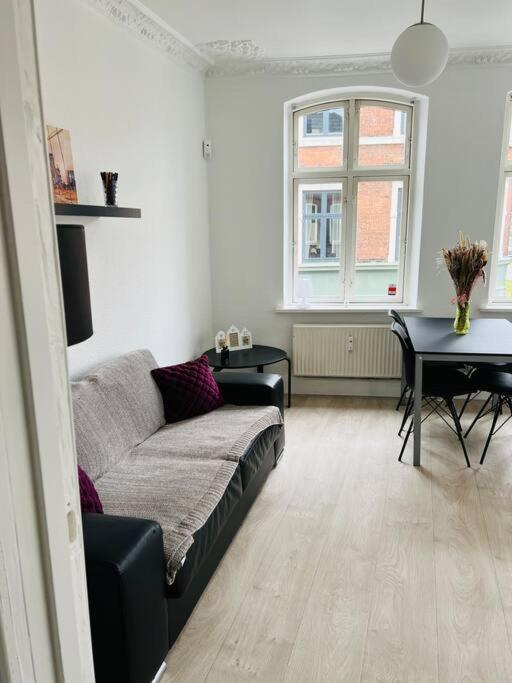 Lovely 1-Bedroom Condo In Aarhus C Eksteriør bilde